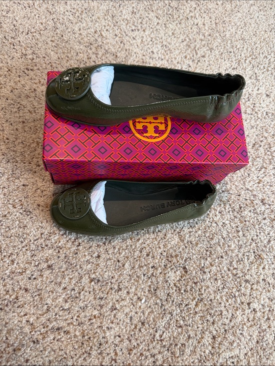 Shoes - Tory Burch Olive Green Patent Leather Logo Ballet Flats